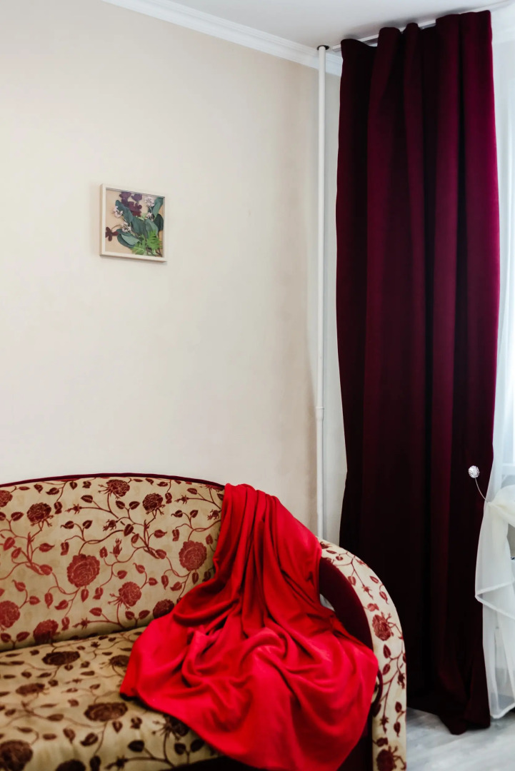 Апартаменты у метро с видом на писательский городок