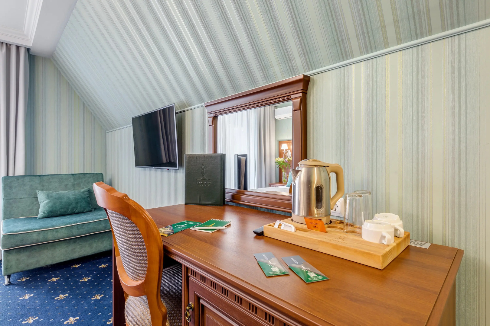 Отель Лермонт