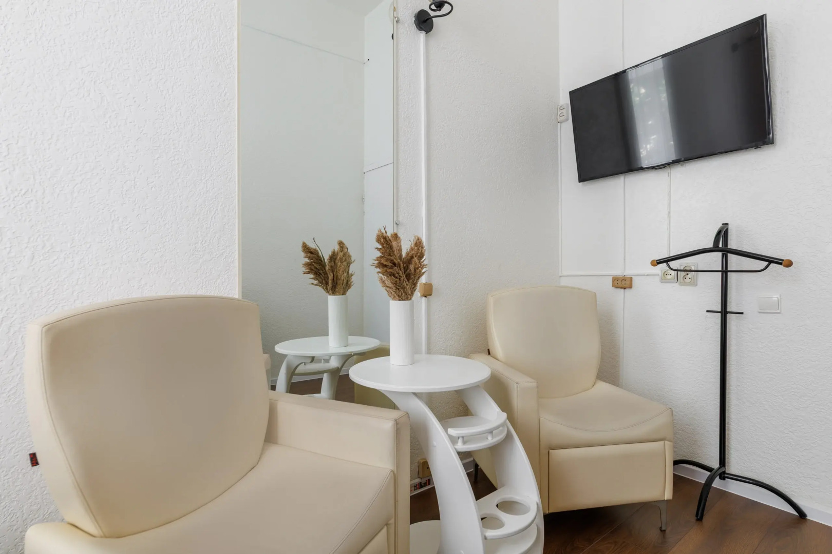 Апартаменты 4 спальни на Владимирском