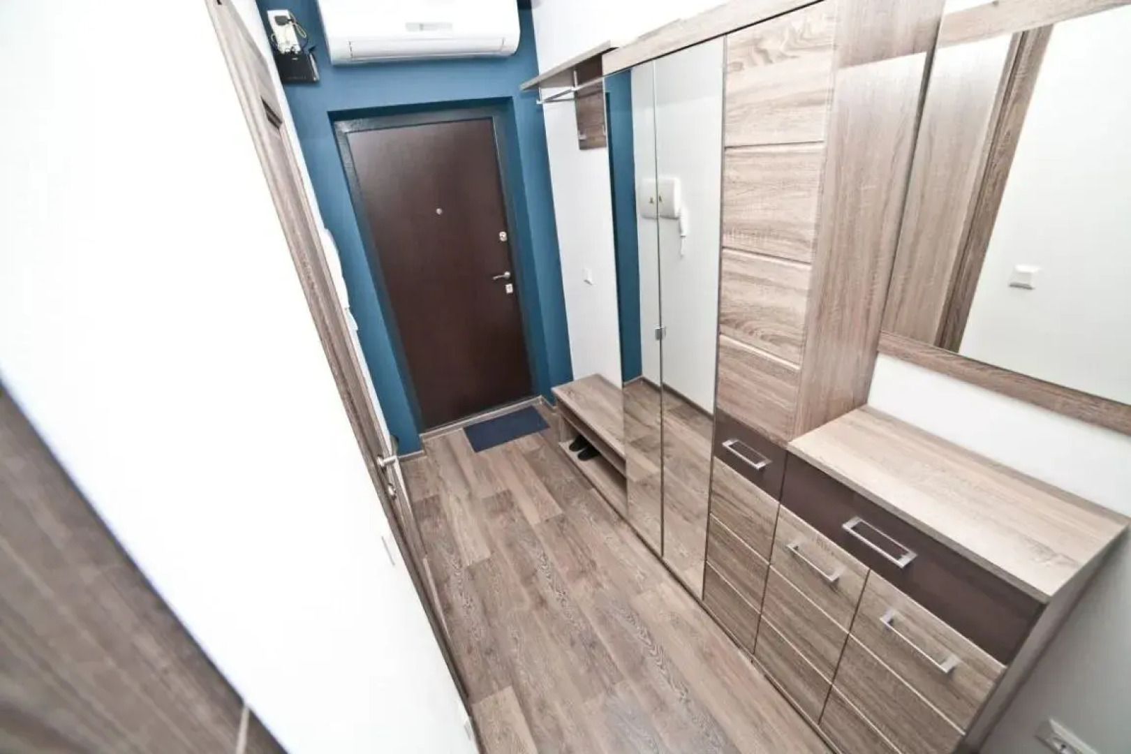 Апартаменты Марьин Дом на Малышева, 42 а