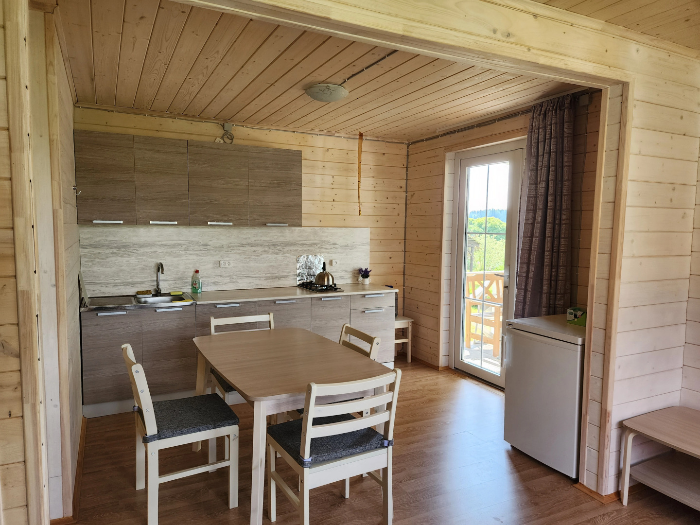 Гостевой дом Домик на озере