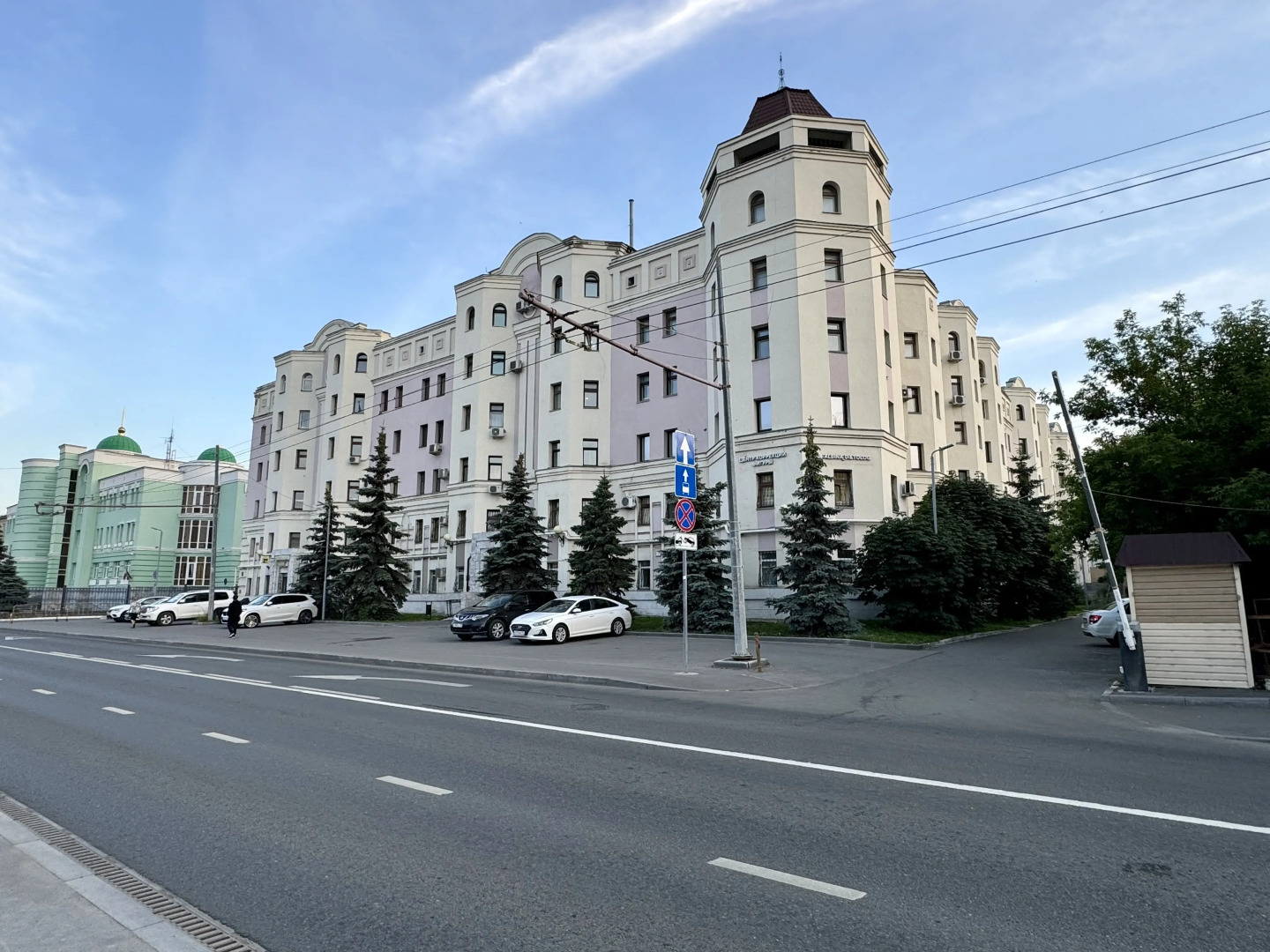 Квартира 2-х комнатная возле Кремля