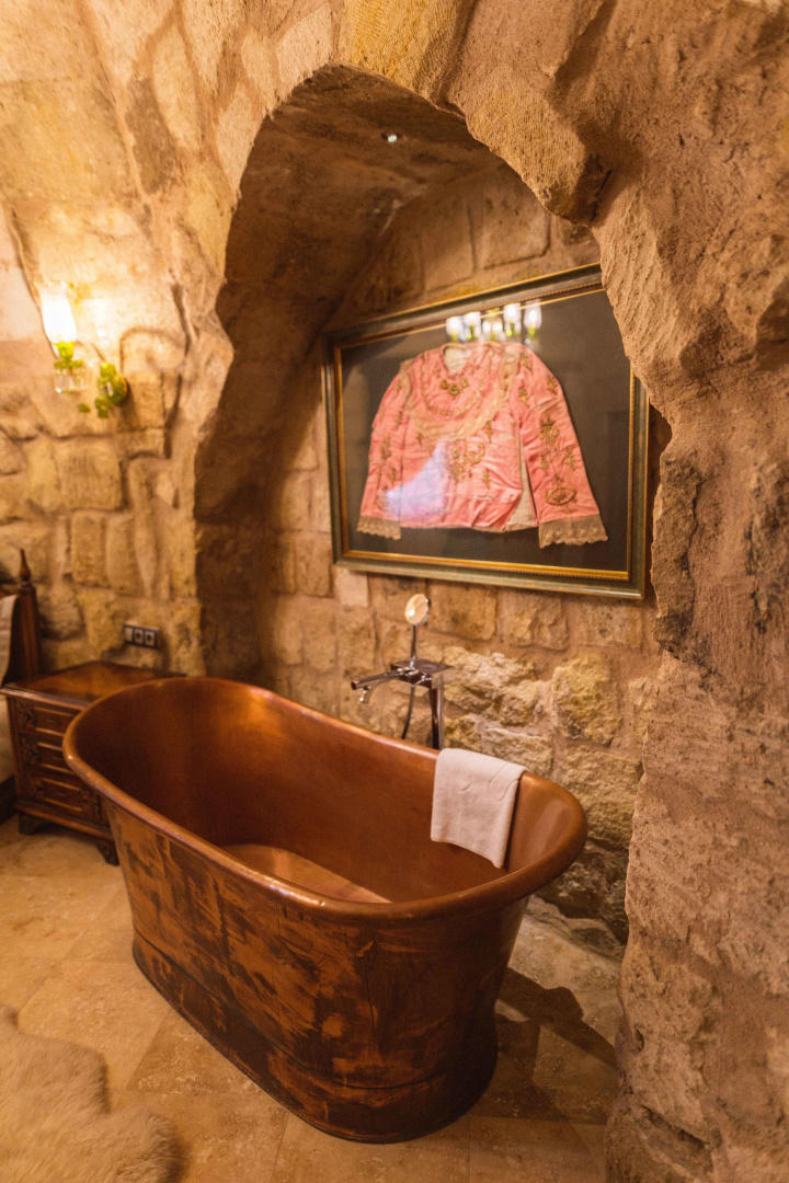 Отель Solo Cave Suites