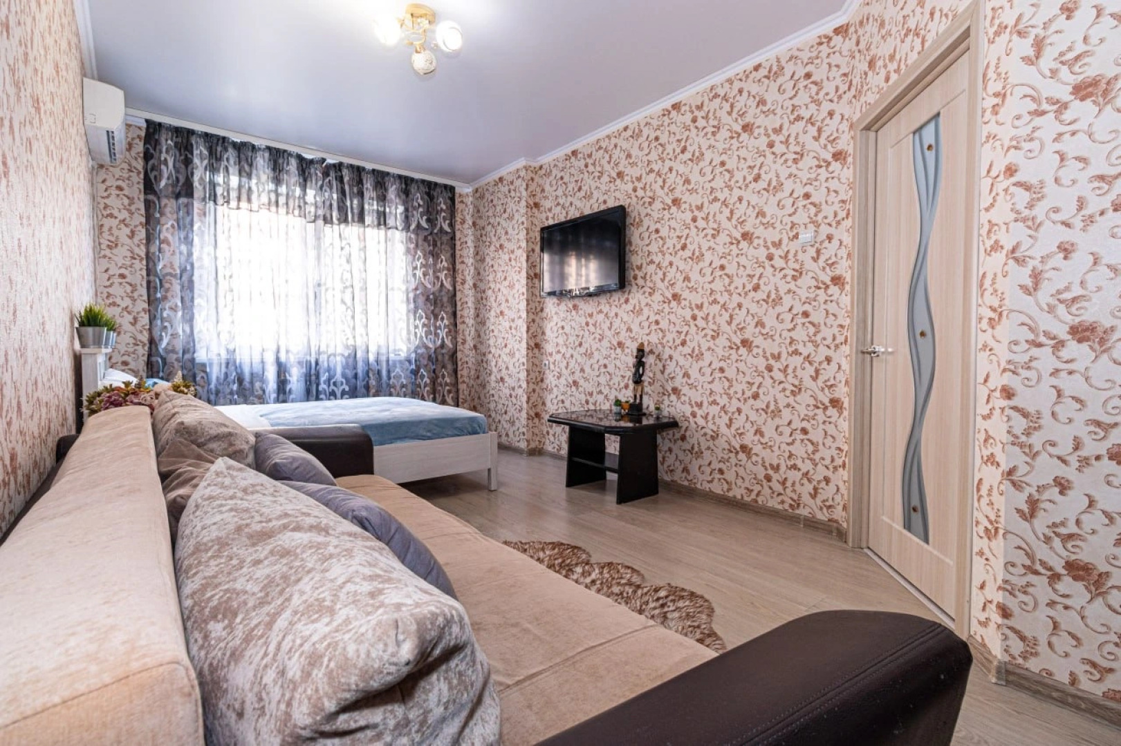 Апартаменты с Новым Ремонтом возле Стадиона Краснодар