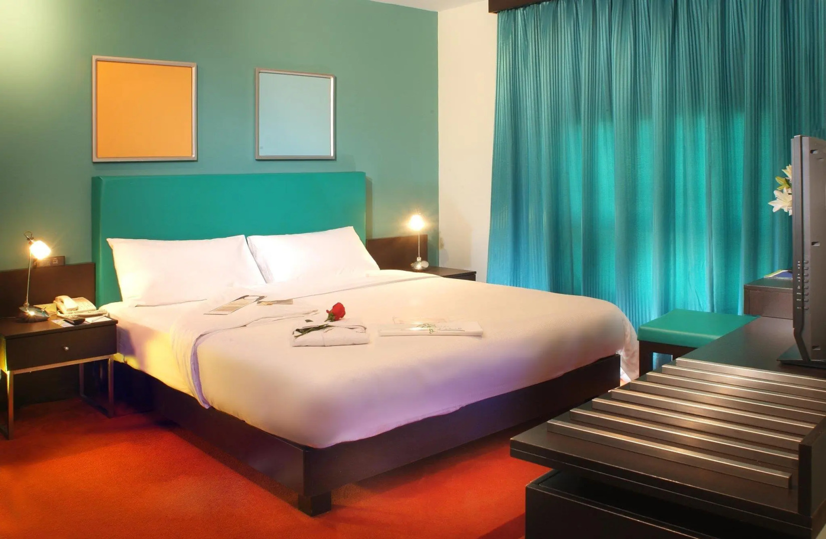 The Palms Beach Hotel And Spa