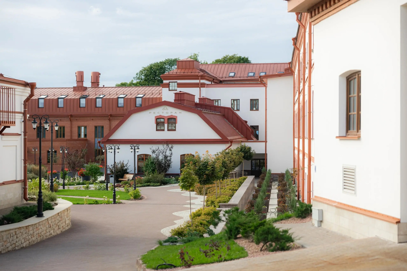 Отель Генрих