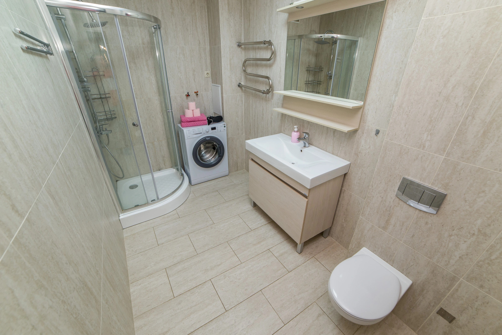 Апартаменты Двухкомнатные на Радищева 33