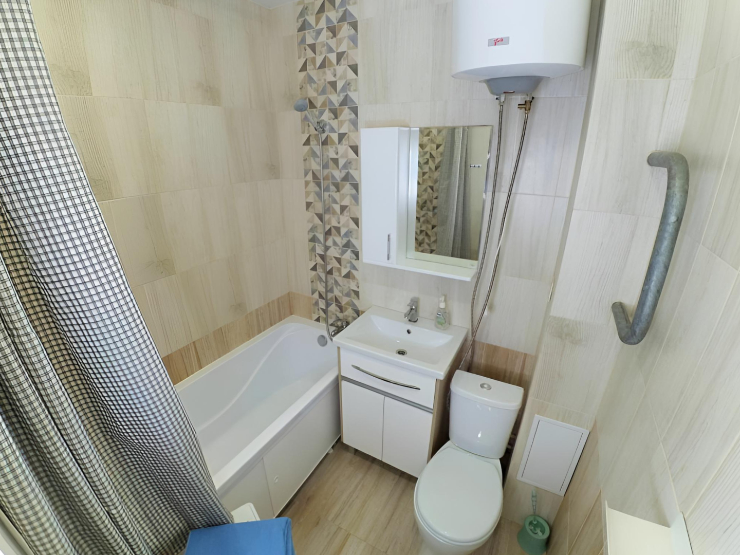 Апартаменты на Космонавтов 61 Б