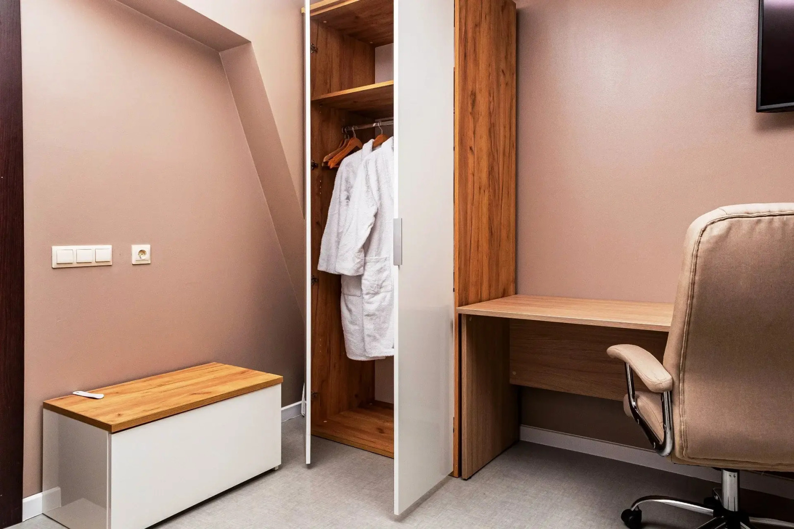 Отель Дискавери