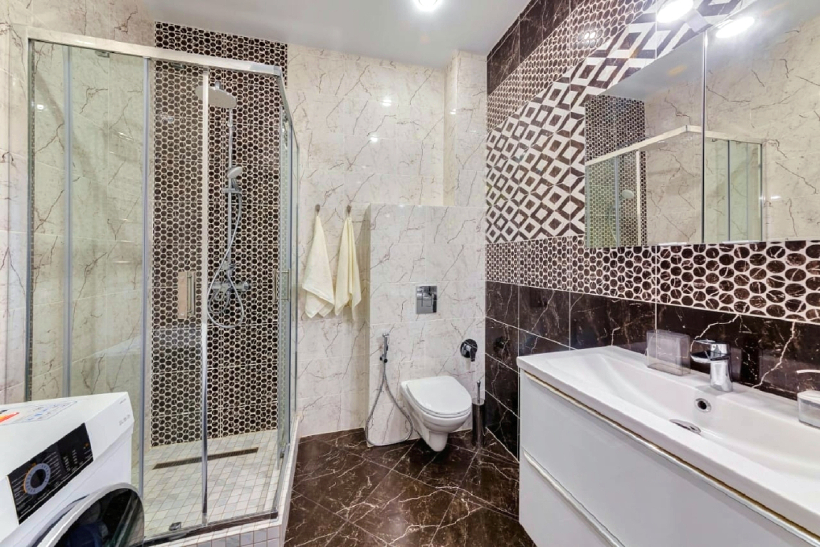 Апартаменты Изумрудный город-1