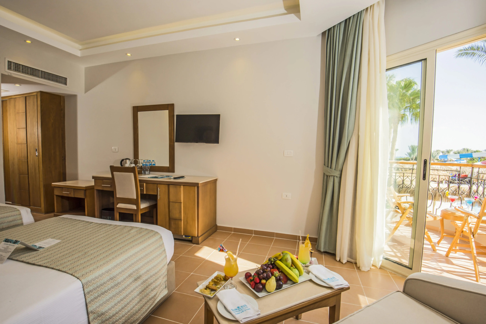 SUNRISE Aqua Joy Resort