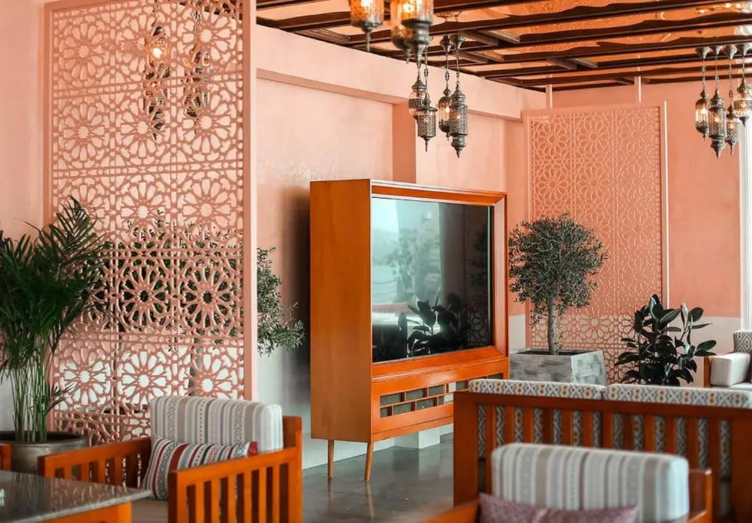 Отель Dubai Marine Beach Resort & Spa