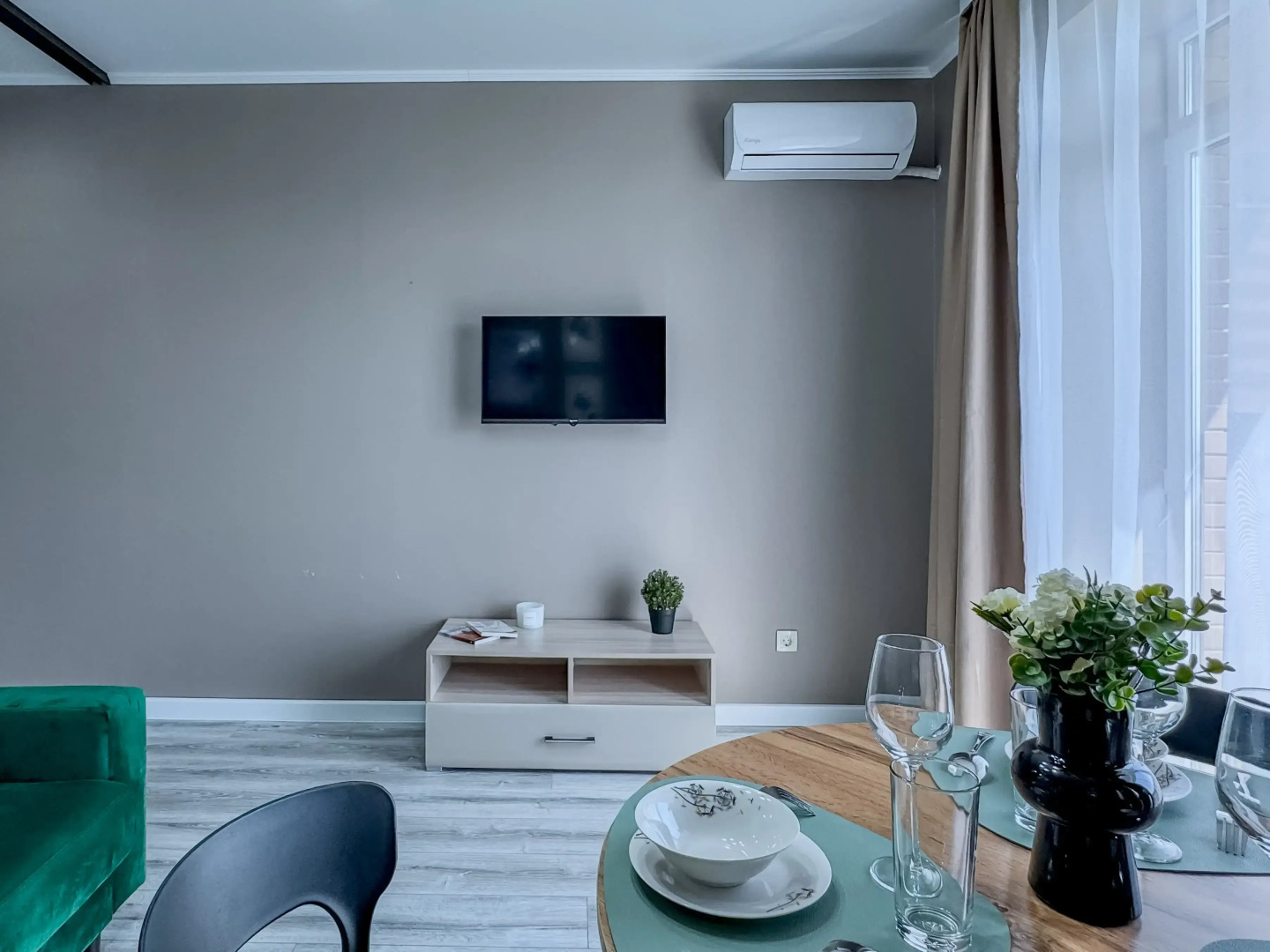 Квартира Green FOX с видом на Приволжский Затон