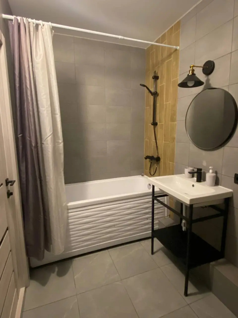 Квартира Евро Трехкомнатная  с джакузи