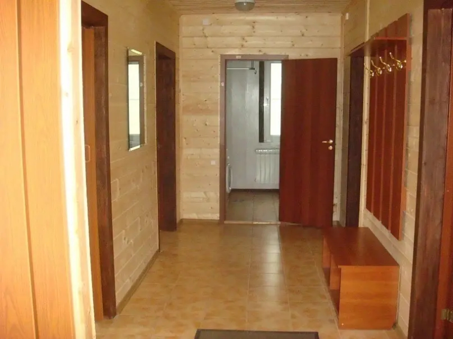 Частный дом на озере