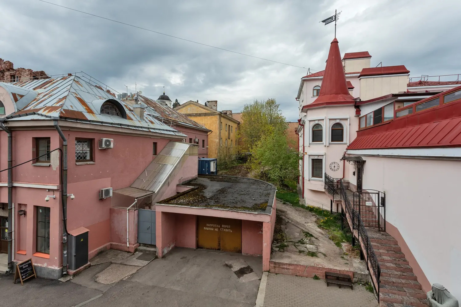 Апартаменты J&N Apartments с камином и летней террасой в самом центре исторического Выборга Краснофлотская 1