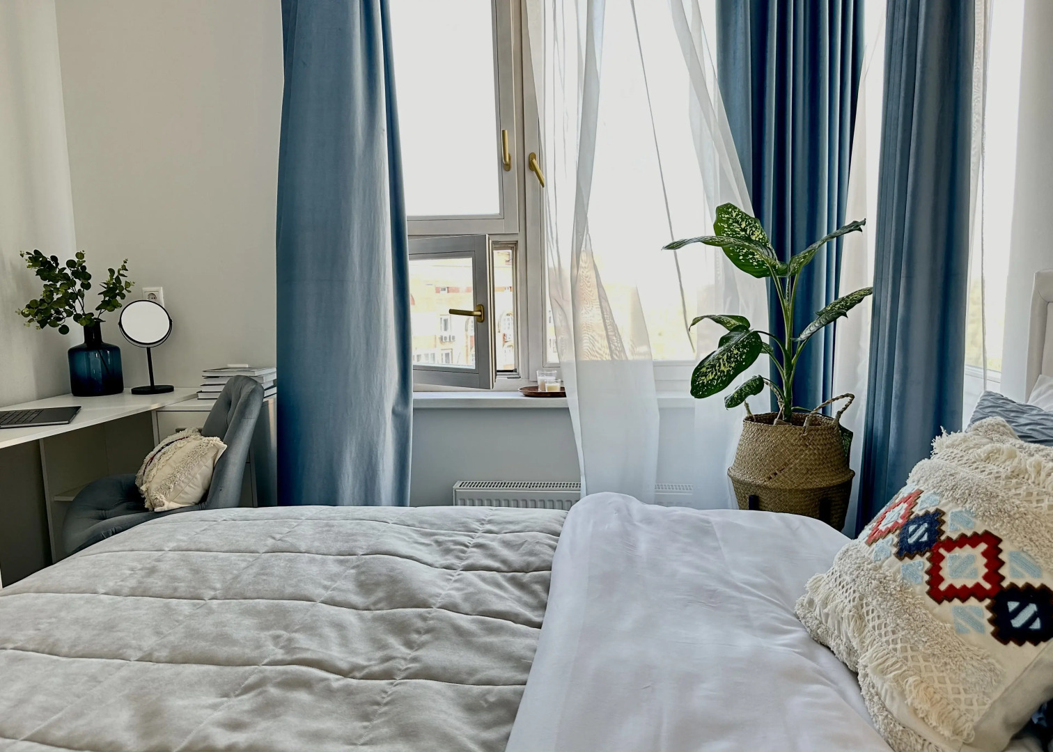 Апартаменты Вайт Studio от Home24