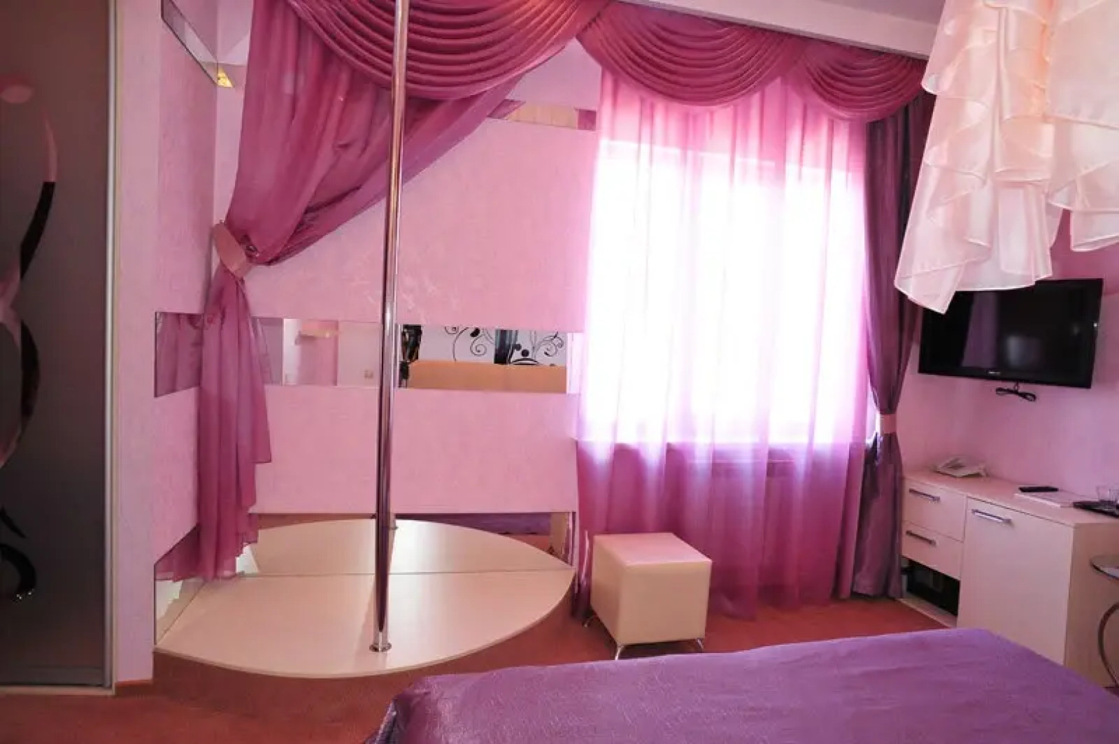 Отель Music Hall