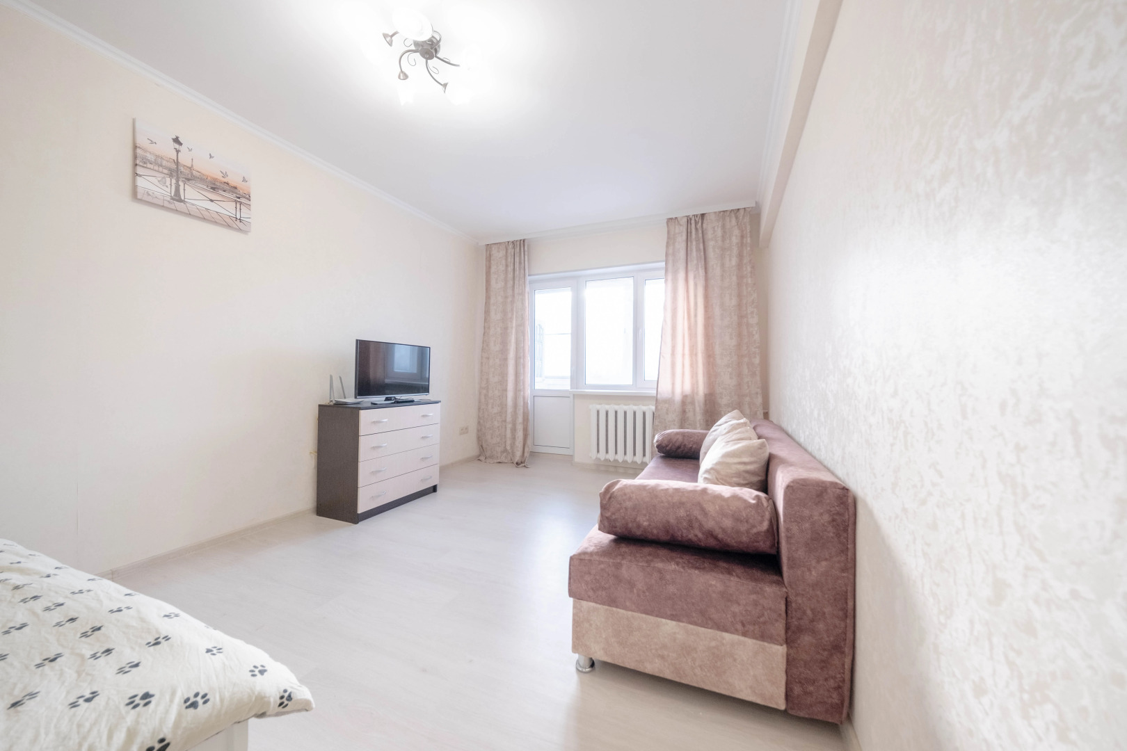 Апартаменты студия на четверых в отличном районе