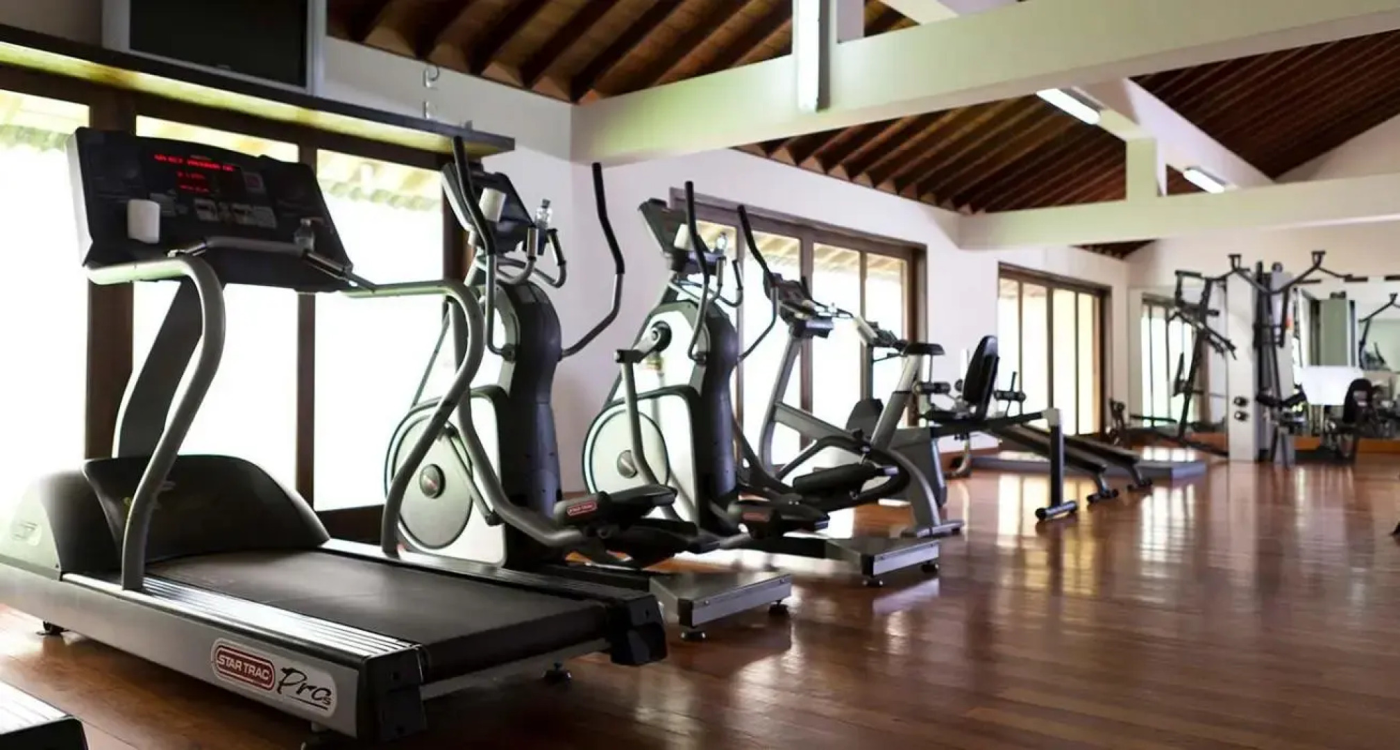 Курортный Отель The Fortress