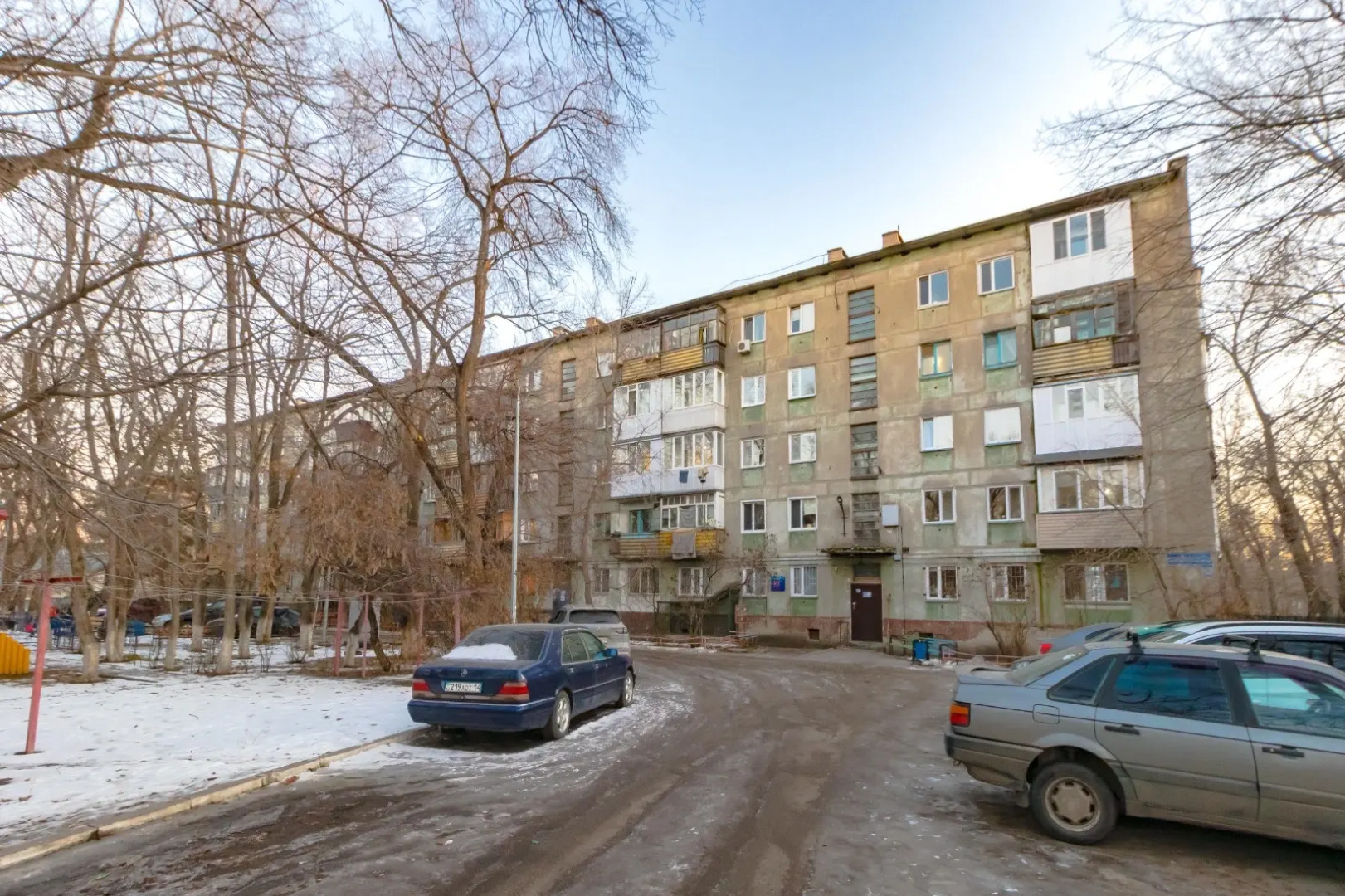 Квартира двухкомнатная современным ремонтом