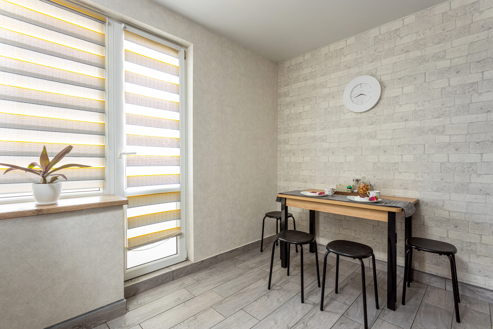 Апартаменты двухкомнатные недалеко от центра и парка