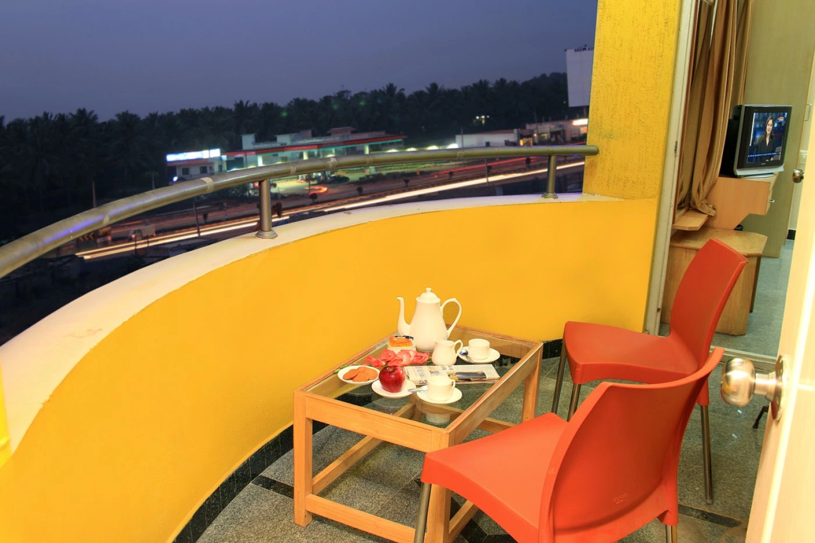 Апарт-отель Hoppers Stop - Yelahanka