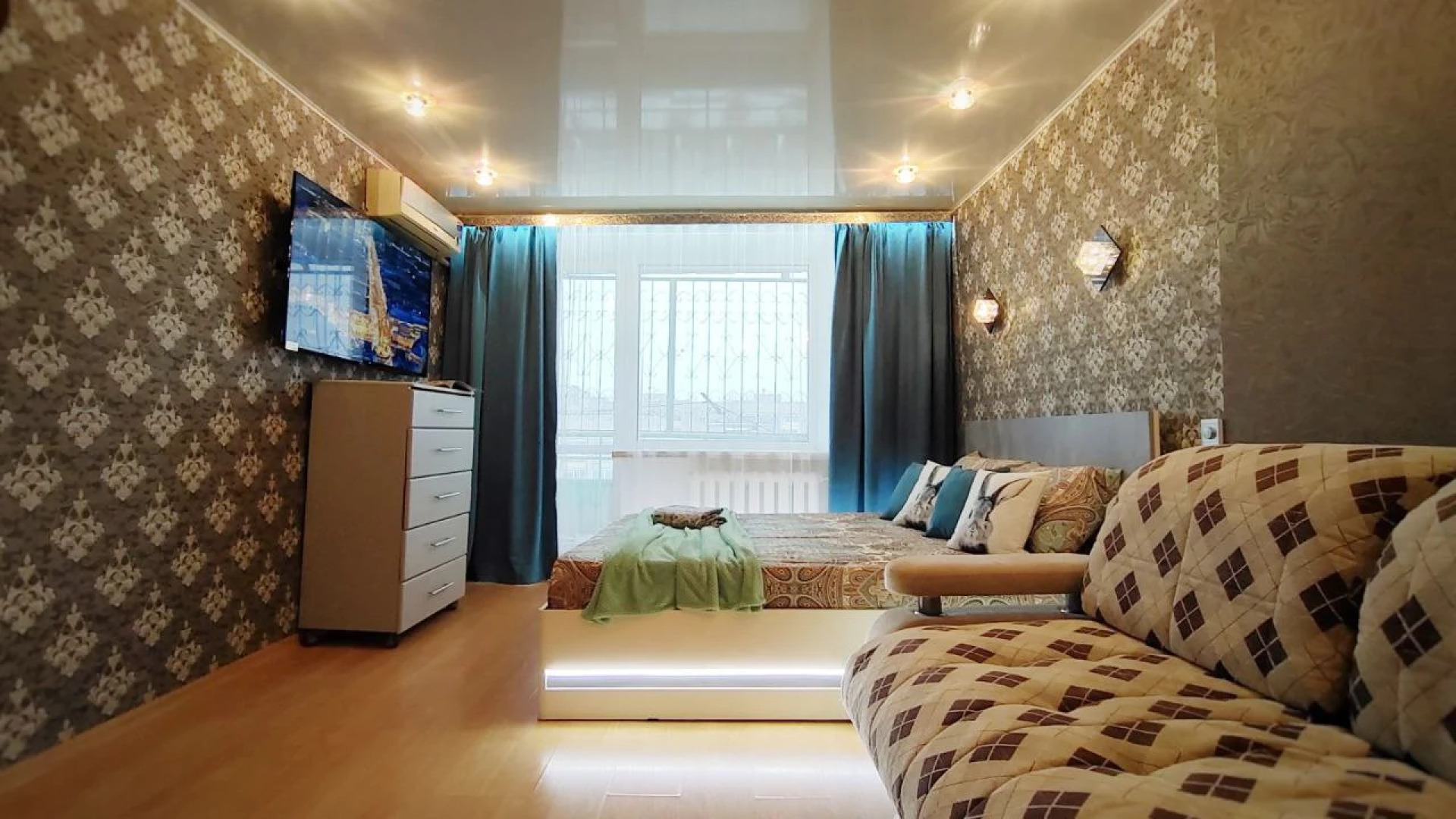 Квартира Renta27 на набережной Амура у Колеса Обозрения