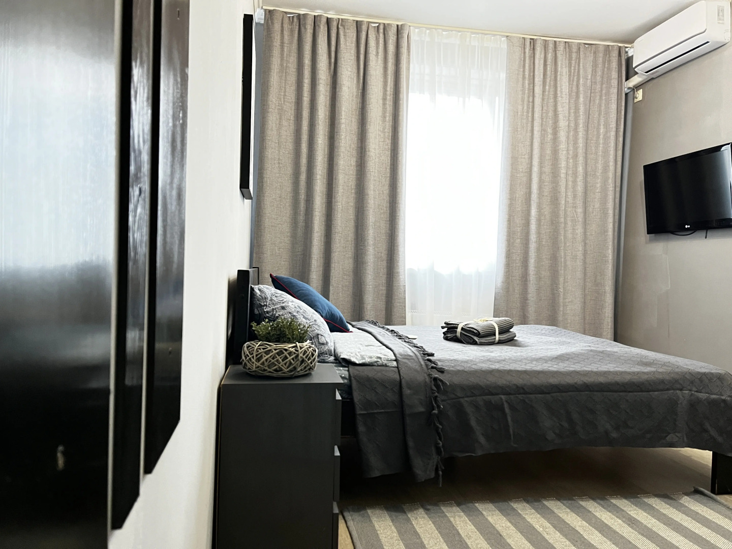 Квартира Милая Студия на Сухановой