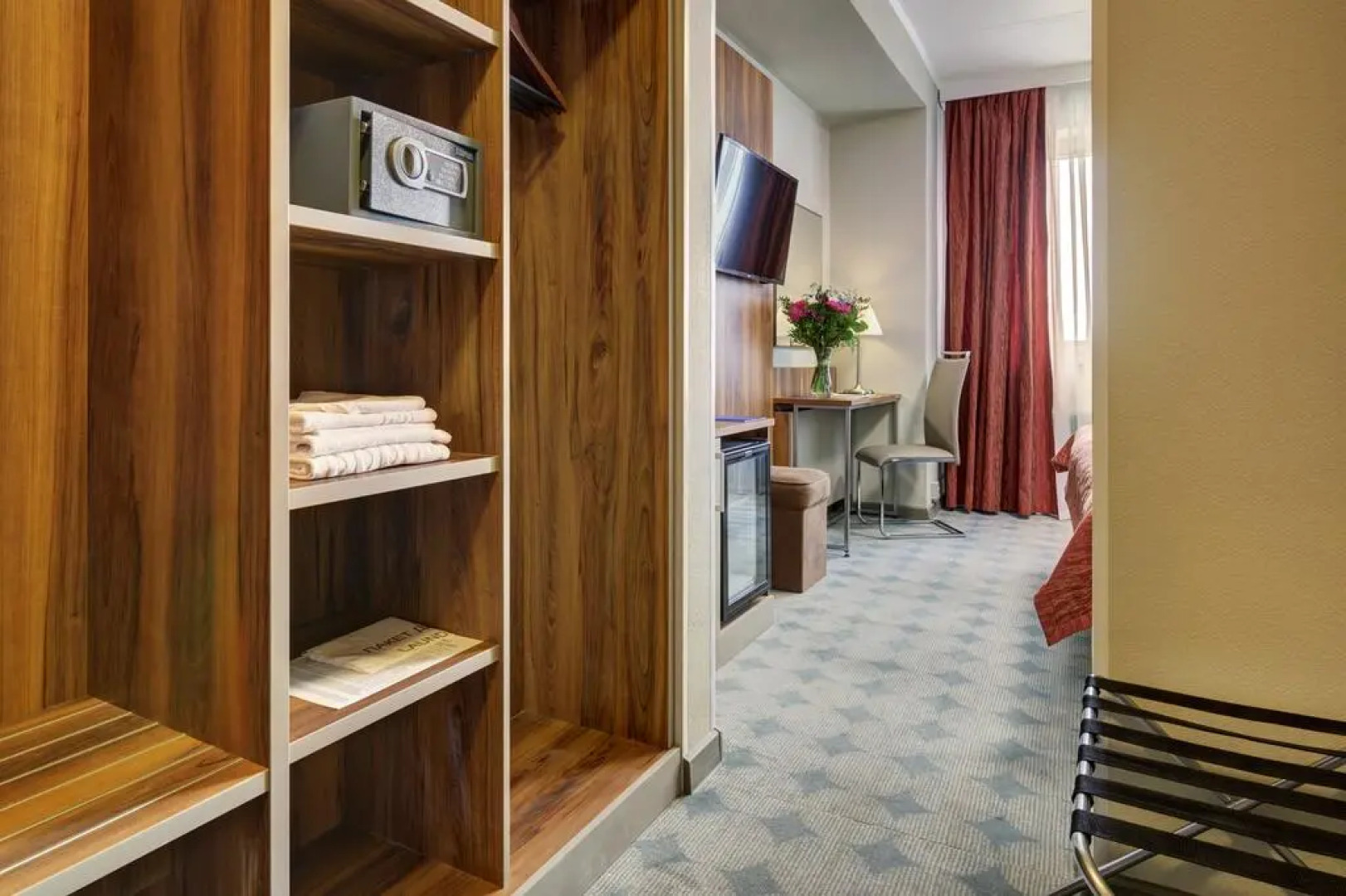 Гостиница Парк Тауэр