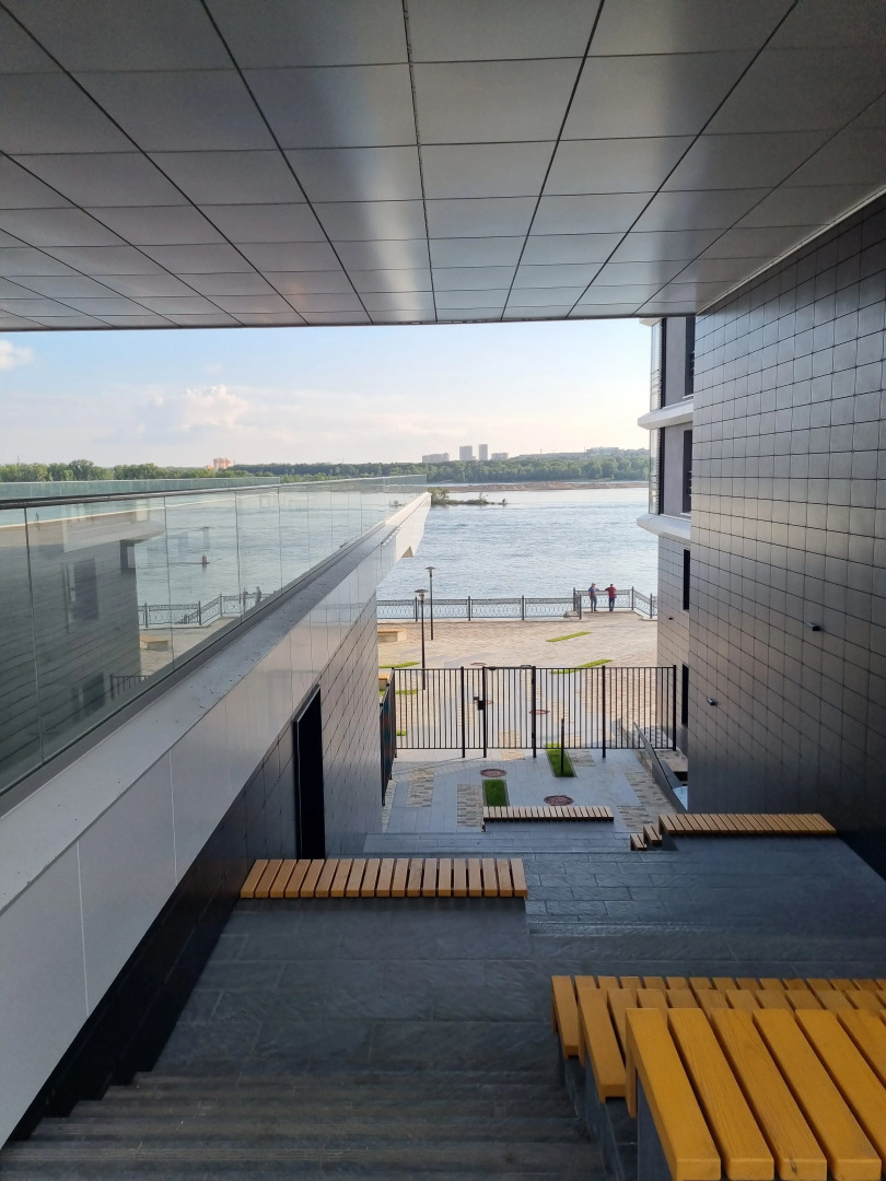 Апартаменты Евродвушка на Михайловской набережной с видом на реку