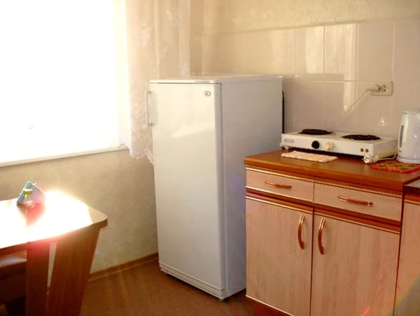 Апартаменты Салют Школьная 4