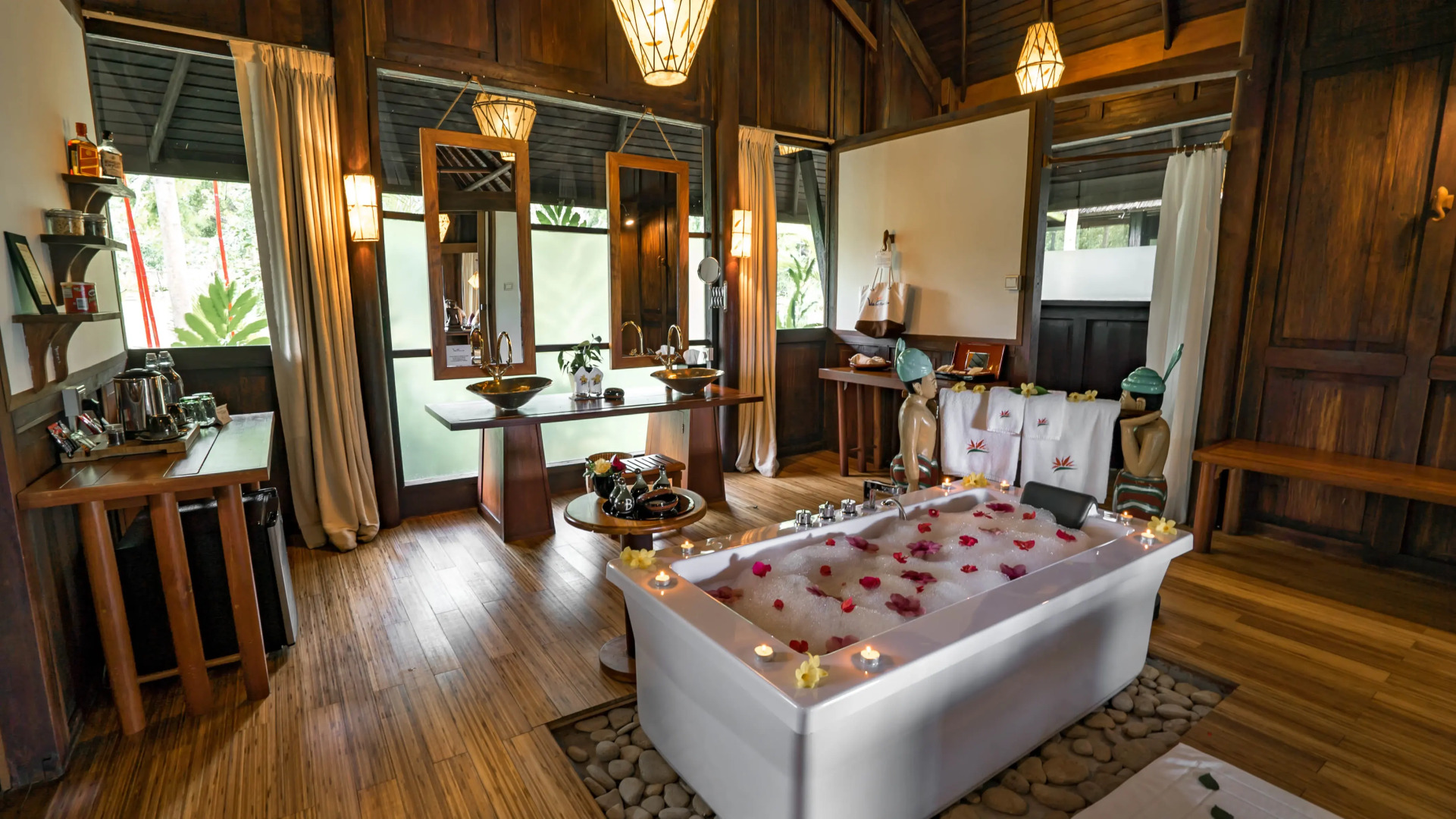 Отель VILLA INLE BOUTIQUE RESORT