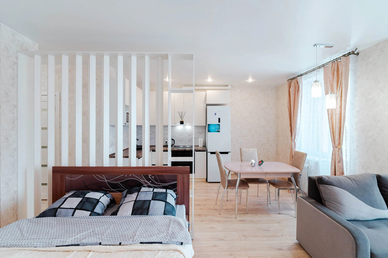 Апартаменты Студия в самом центре левого берега Иртыша