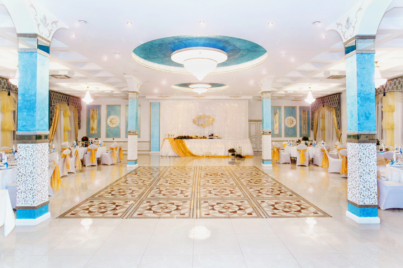 Отель Золотая Ночь