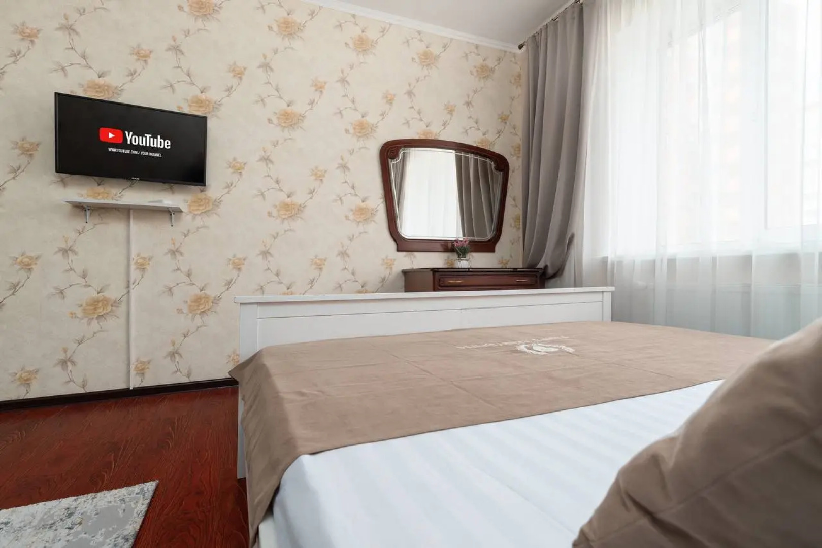 Апартаменты на 8 этаже на Восточно Кругликовской