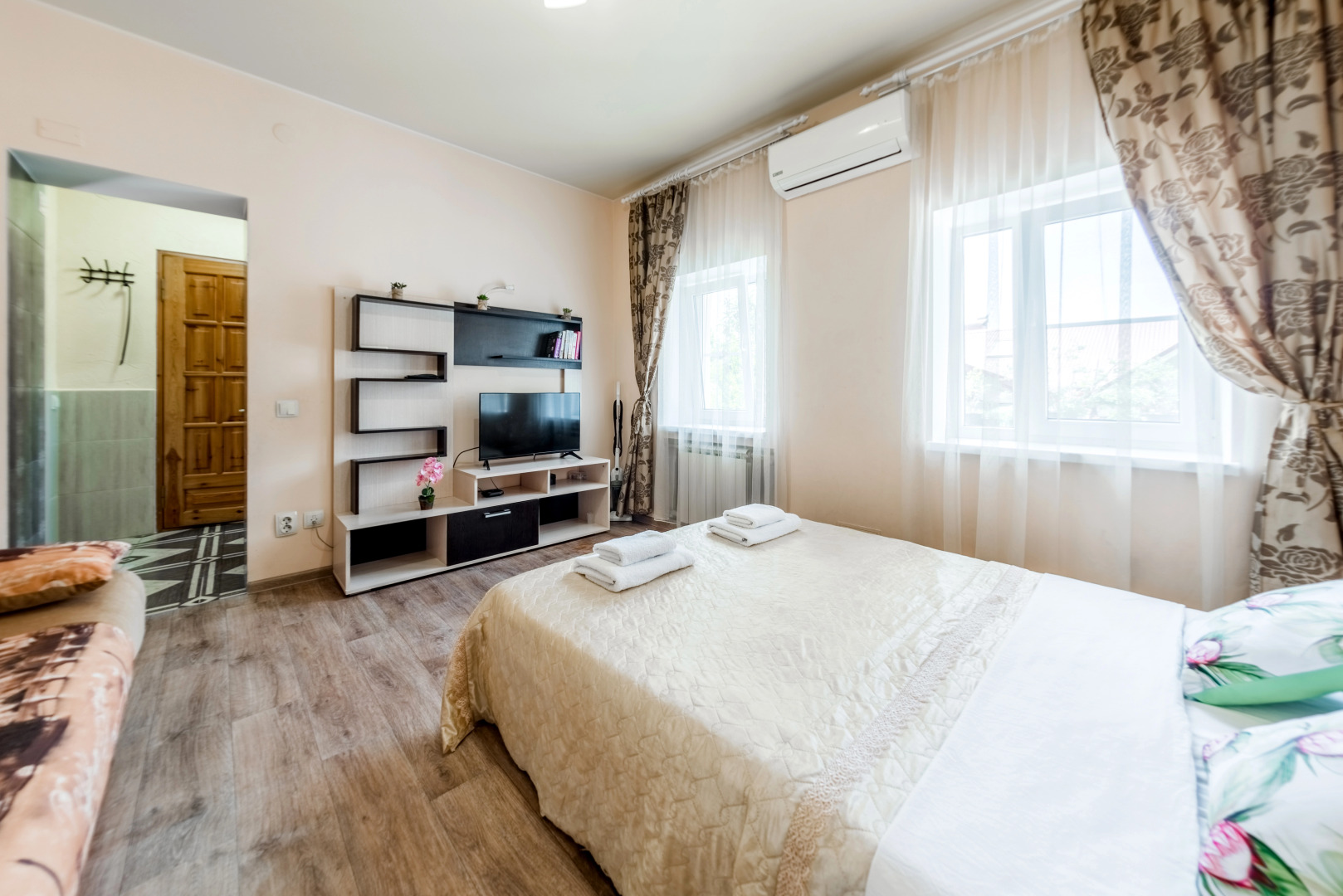 Апартаменты на Кубанской 19