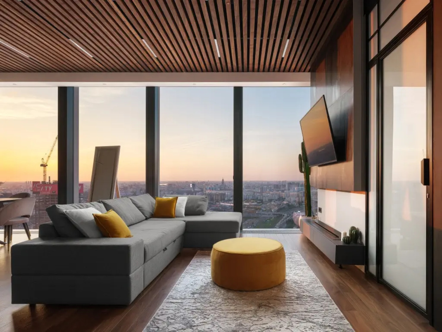 Красивый панорамный апартамент с 2 спальнями