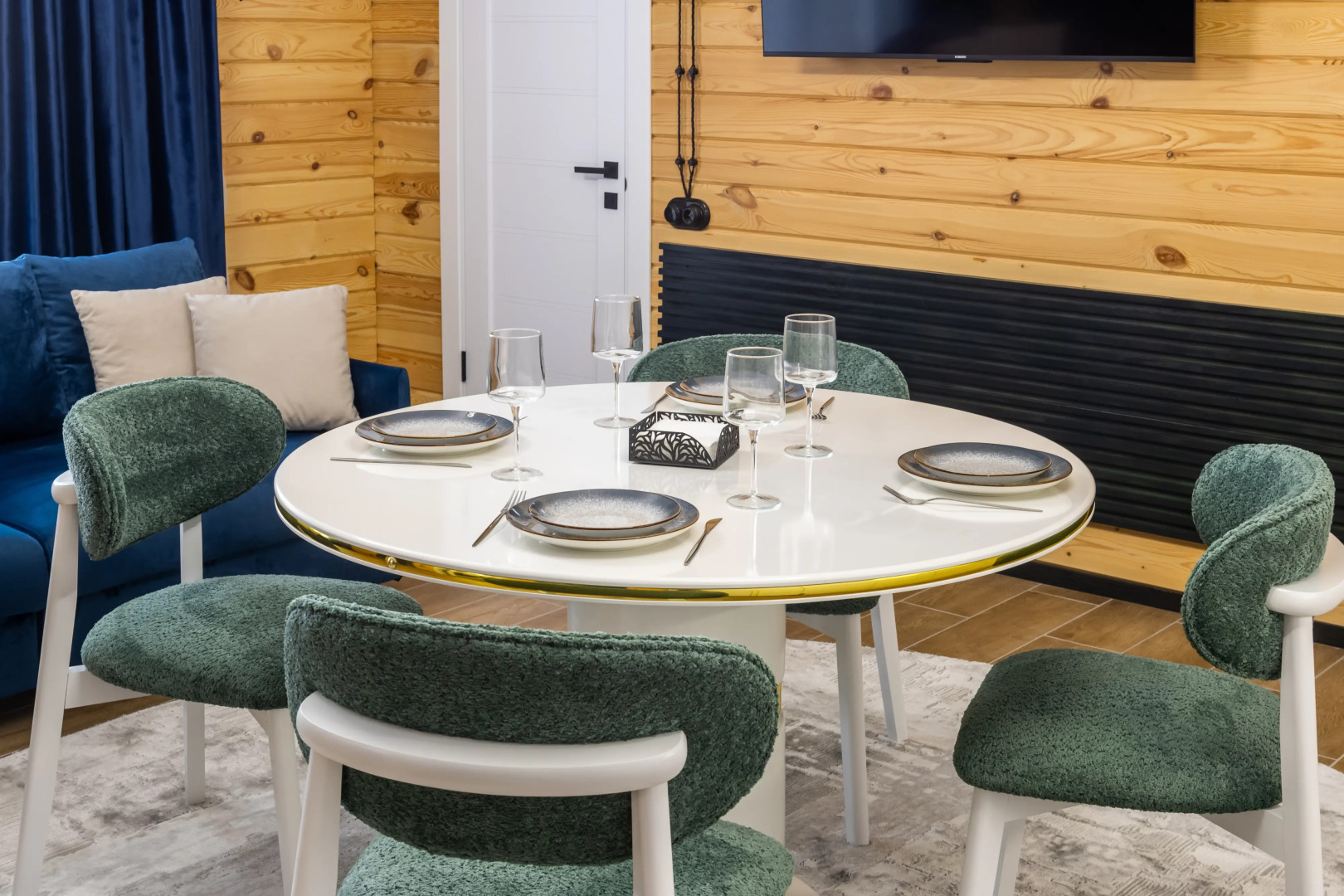 Апартаменты в стиле эко-лофт в новом доме