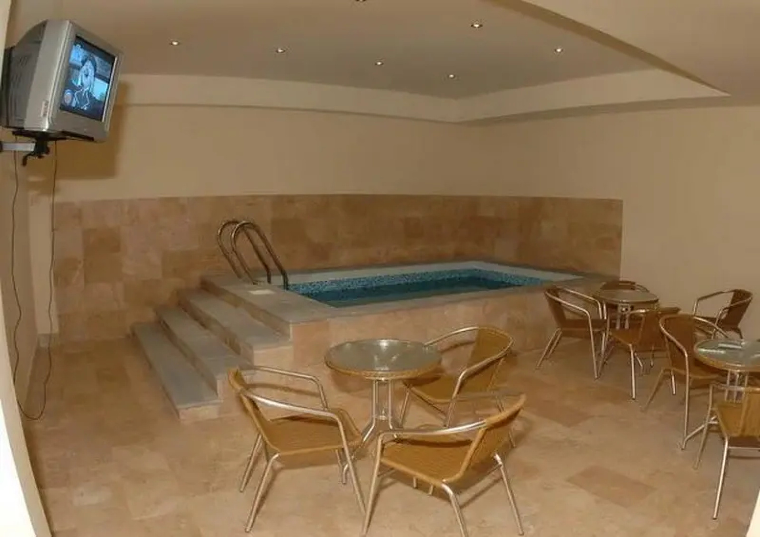 Arthurs Aghveran Resort