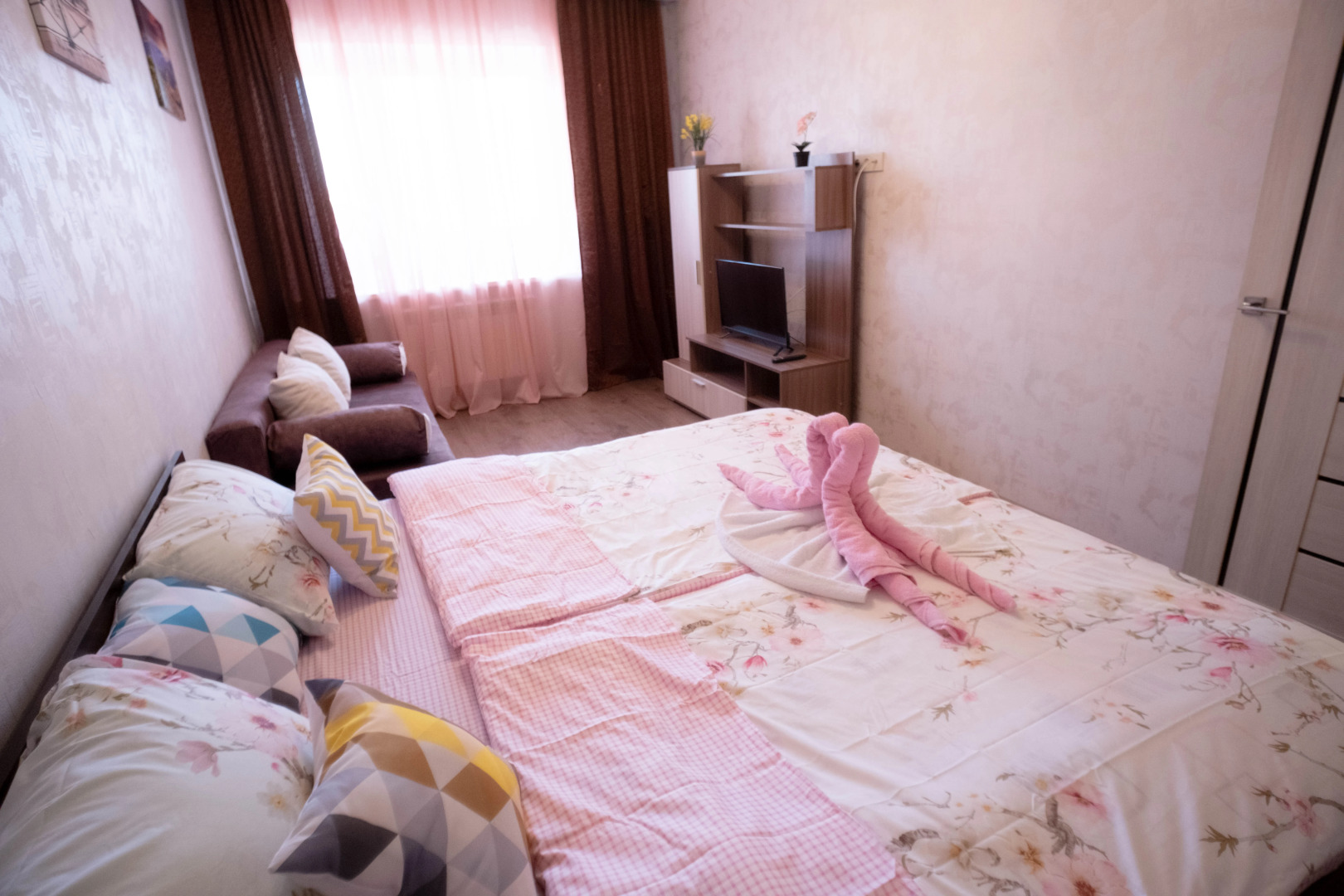 Апартаменты просторная однушка в отличном районе