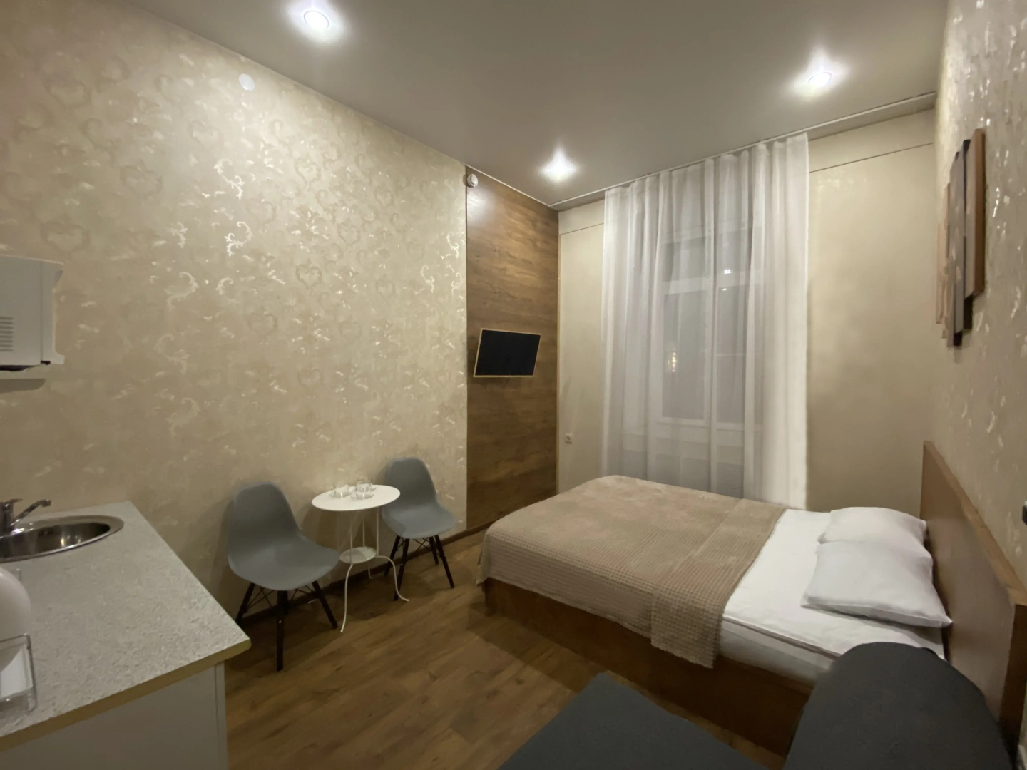 Hotel 812