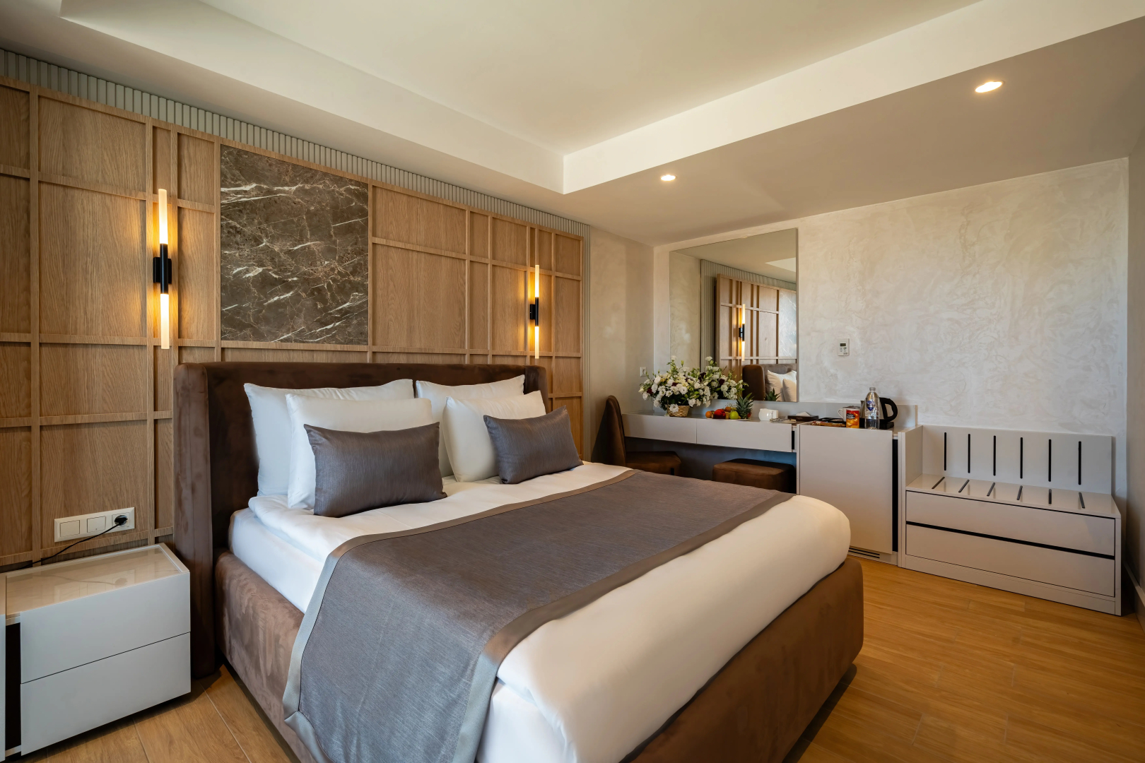 Awen Hotel Lara