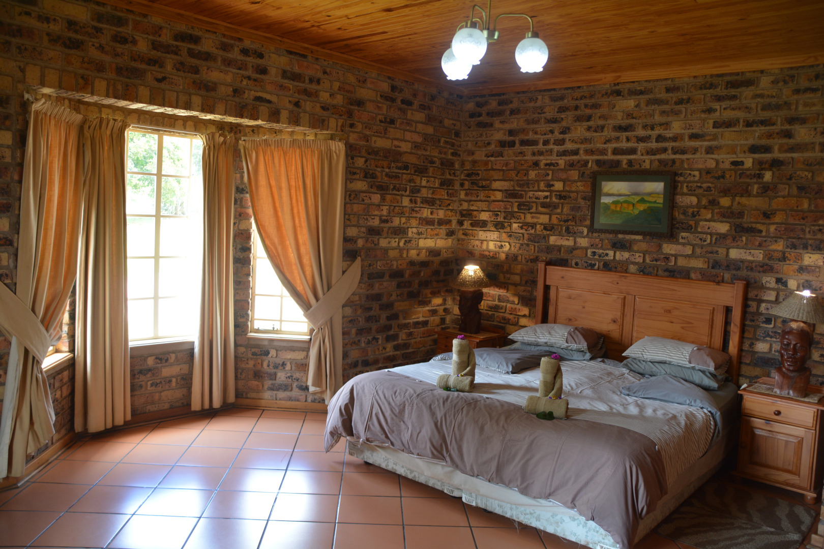 Апартаменты Thaba Tsweni Lodge and Safaris