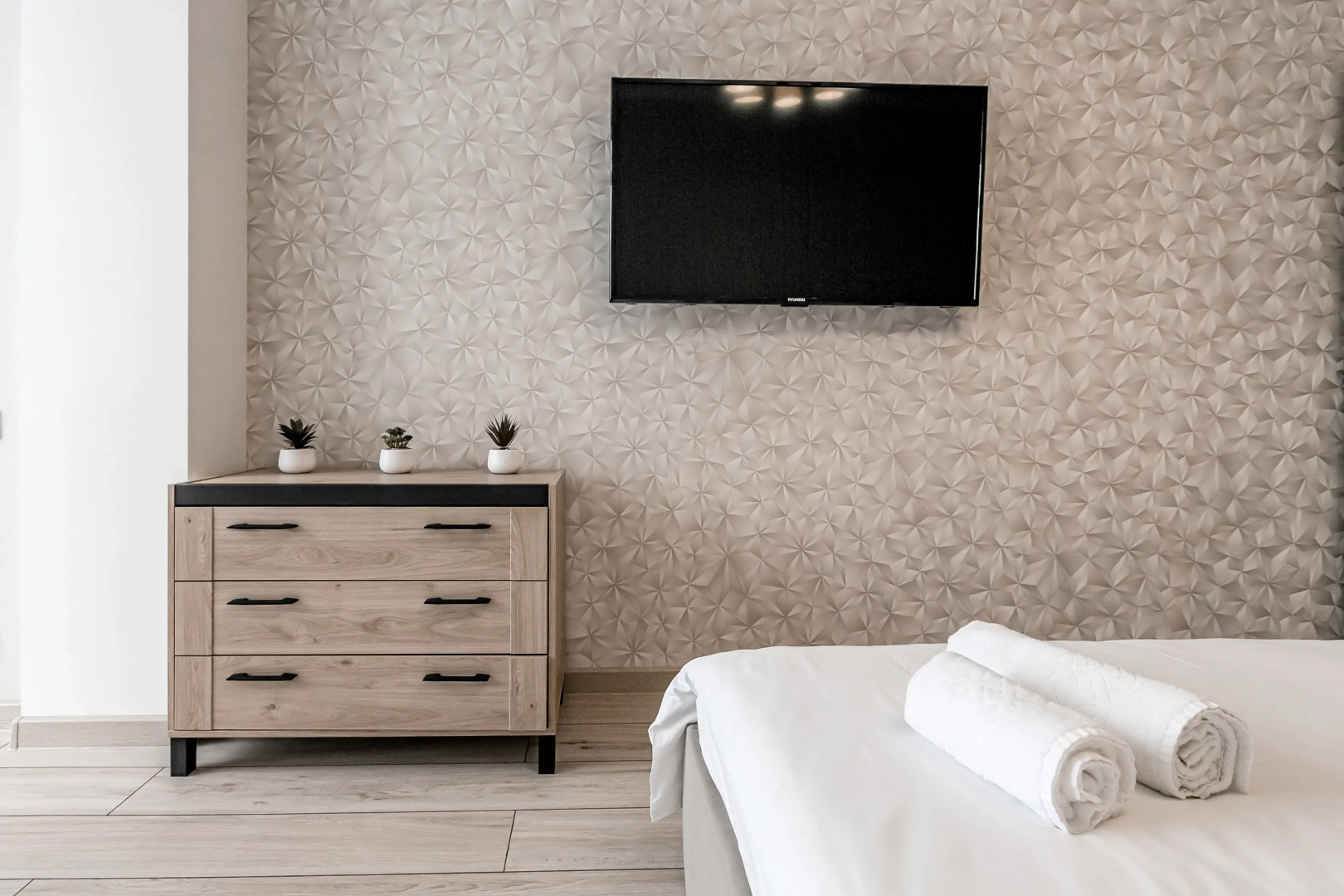 Апартаменты Жасмин от Ирины Савельевой - С лаундж-зоной и балконом- В курортной зоне- У входа в верхний Национальный парк