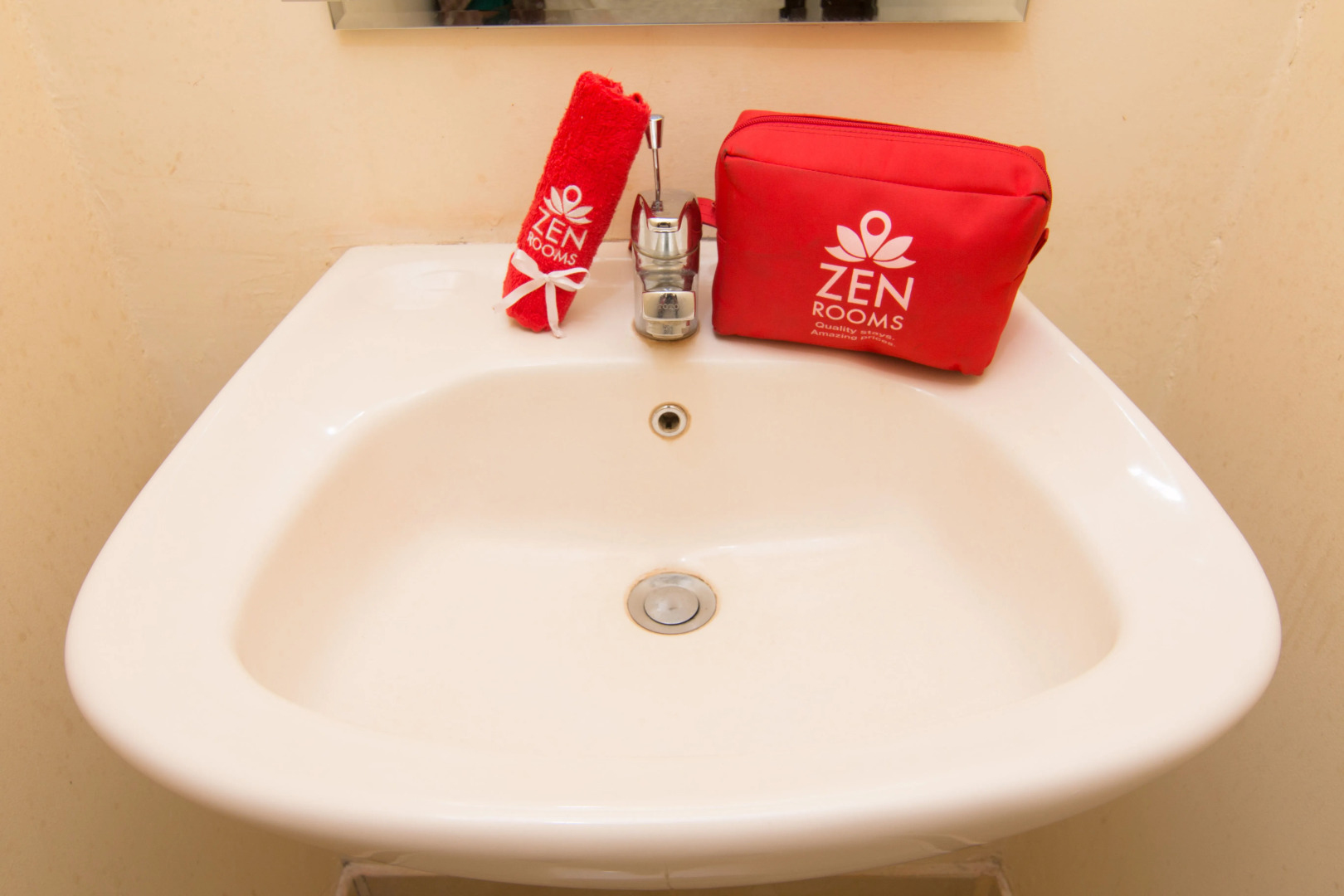 Отель ZEN Premium Panwa Beach