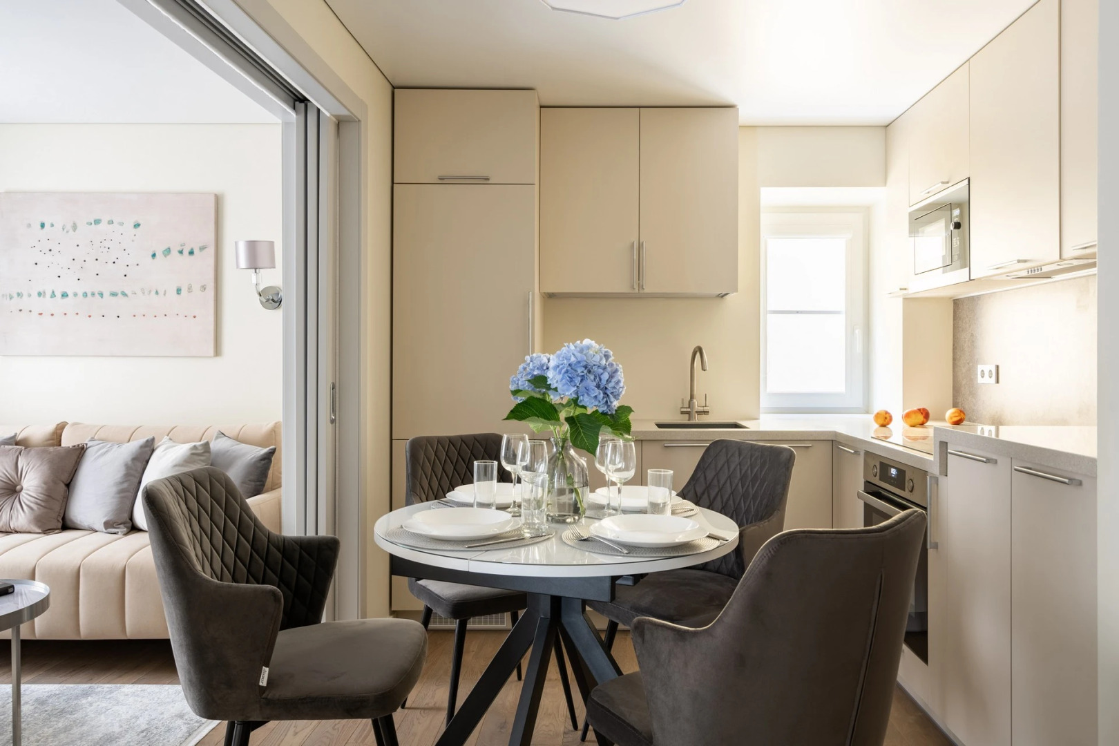 Апартаменты LetYourFlat Opera