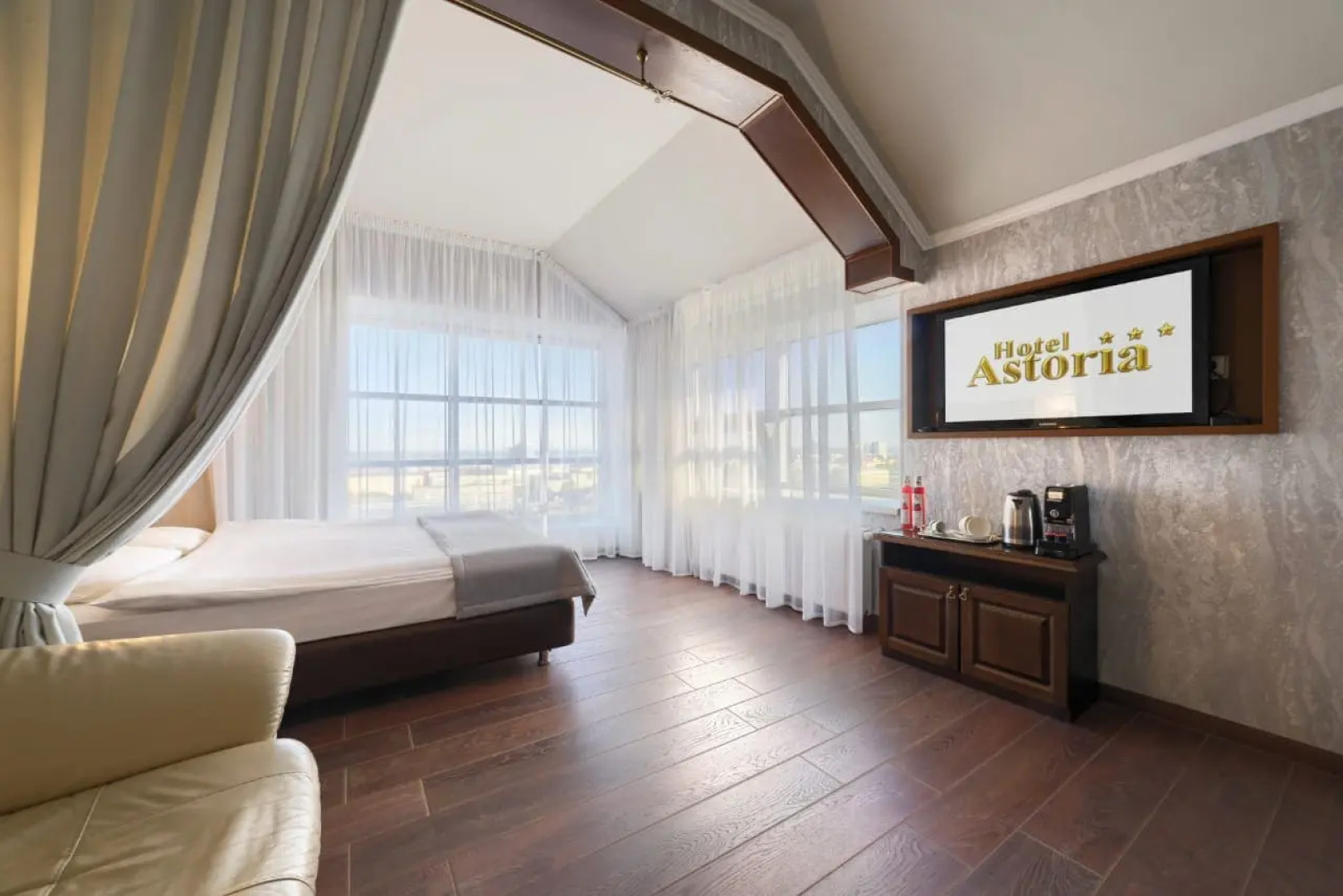 Отель Астория