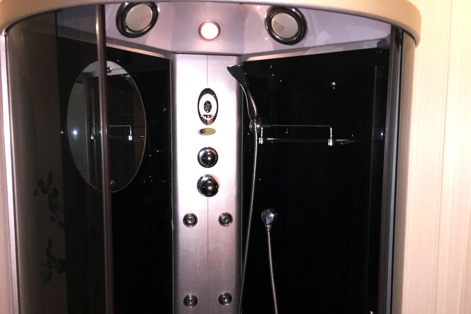 Апартаменты на Спутника 32