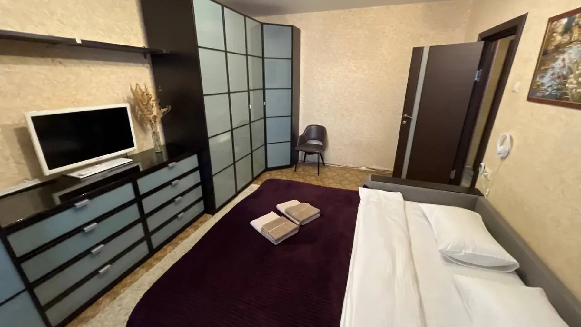 Квартира 2-х комнатная Осенний бульвар